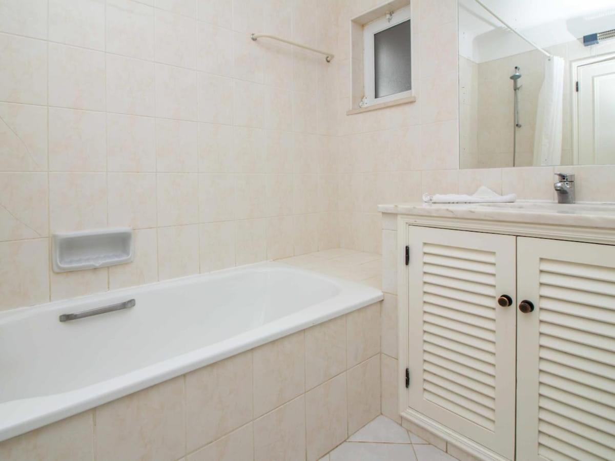 Estima Golf House Apartment - Luxurious & 6 Pools & Golf & Tennis Albufeira Bagian luar foto